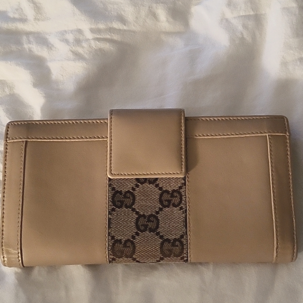 Gucci Continental Wallet